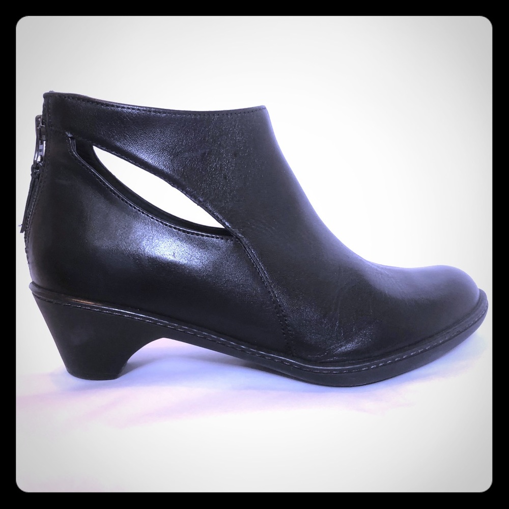 Dansko Bonita cut out booties